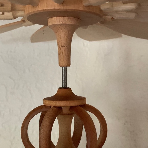 Handmade 4-Tier Christmas Pyramid Müller Kleinkunst Seiffen/Germany - Picture 8 of 9